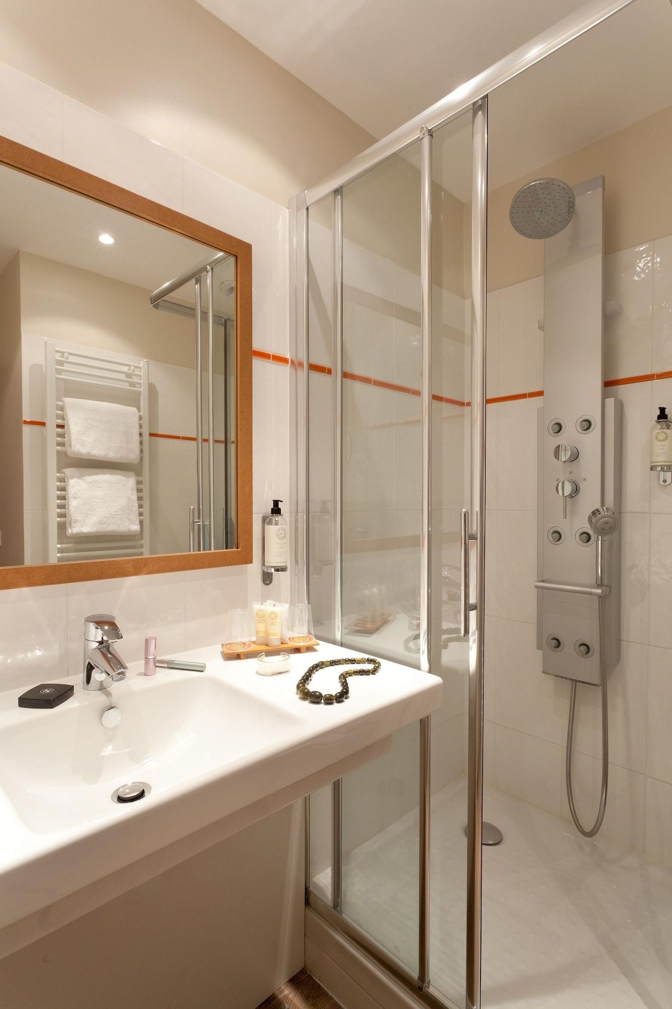 Best Western Plus L'Oree Paris Sud Saulx-les-Chartreux Exterior foto