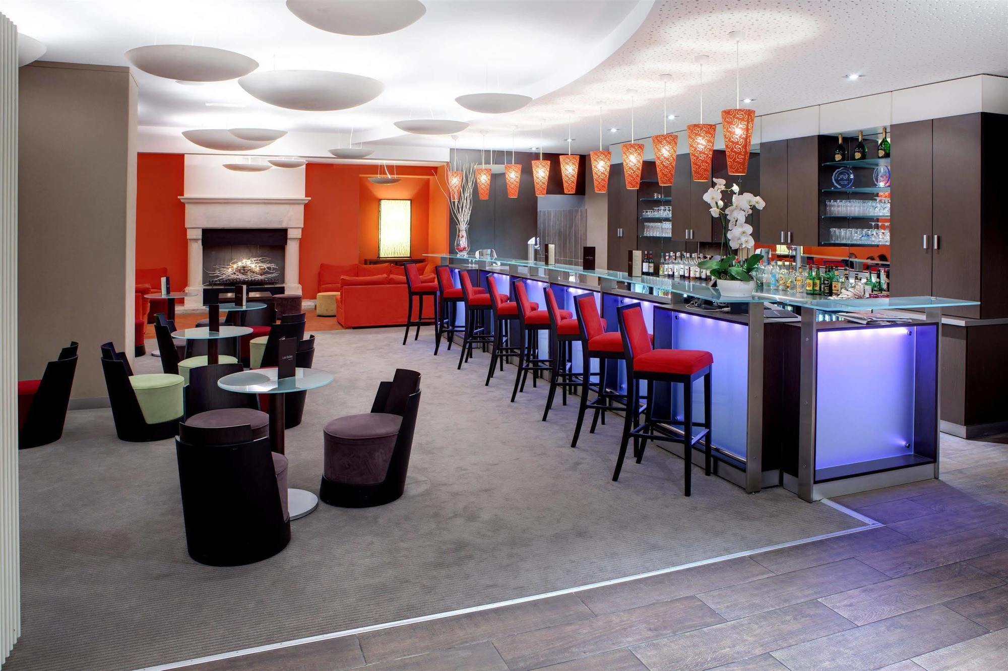 Best Western Plus L'Oree Paris Sud Saulx-les-Chartreux Restaurante foto